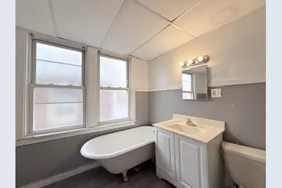 8015 S Harper Avenue, Chicago, IL 60619 - Photo 15