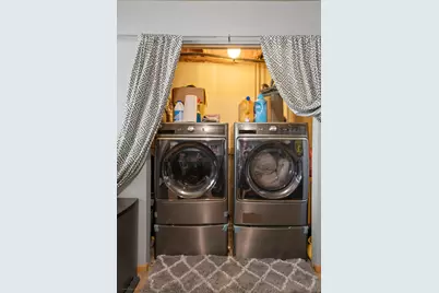 3422 W 12th Place, Chicago, IL 60623 - Photo 19