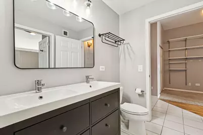 340 W Superior Street #1102, Chicago, IL 60654 - Photo 17