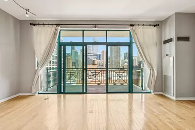 340 W Superior Street #1102, Chicago, IL 60654 - Photo 3