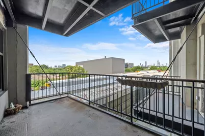 1550 S Blue Island Avenue #404, Chicago, IL 60608 - Photo 17