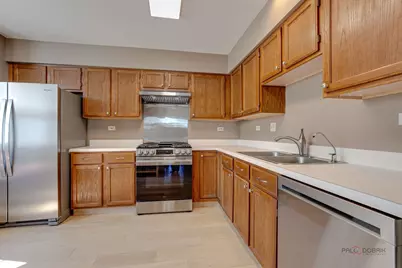 632 Grosse Pointe Circle #-, Vernon Hills, IL 60061 - Photo 19