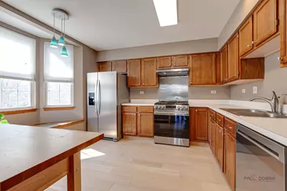 632 Grosse Pointe Circle #-, Vernon Hills, IL 60061 - Photo 17