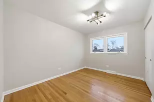 9248 N Maryland St, Niles, IL 60714 - Photo 11