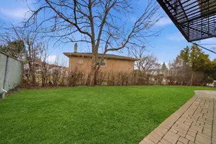 9248 N Maryland St, Niles, IL 60714 - Photo 25