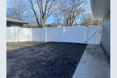 2135 13th Street, Peru, IL 61354 - Photo 3