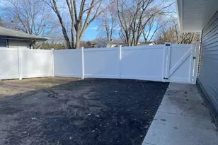 2135 13th St, Peru, IL 61354 - Photo 3