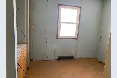 2135 13th Street, Peru, IL 61354 - Photo 7