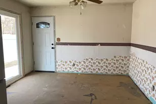 2135 13th St, Peru, IL 61354 - Photo 9