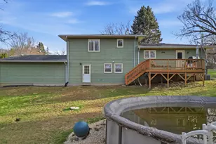 702 Highcrest Rd, Dixon, IL 61021 - Photo 5