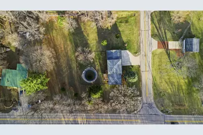 702 Highcrest Road, Dixon, IL 61021 - Photo 11