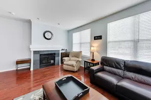 775 Pheasant Trail, Saint Charles, IL 60174 - Photo 7