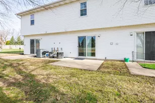 23 Fetzer Ct, Bloomington, IL 61704 - Photo 21