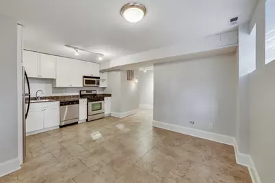 320 W Evergreen Avenue #G, Chicago, IL 60610 - Photo 15