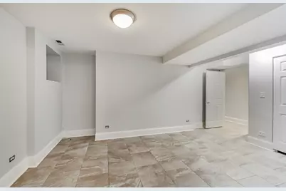 320 W Evergreen Avenue #G, Chicago, IL 60610 - Photo 21