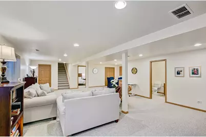 61 Berkshire Court, Burr Ridge, IL 60527 - Photo 31