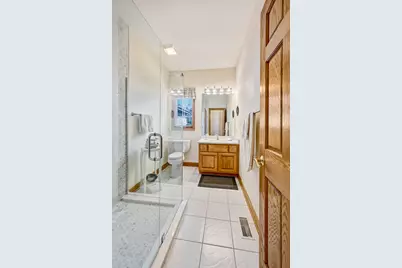 61 Berkshire Court, Burr Ridge, IL 60527 - Photo 23