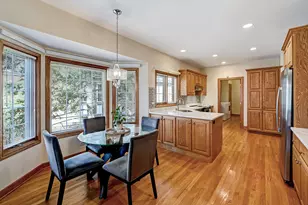 61 Berkshire Ct, Burr Ridge, IL 60527 - Photo 13