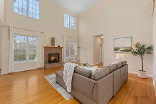 14200 Oakwood Ct, Libertyville, IL 60048 - Photo 13