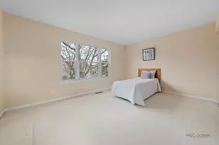 14200 Oakwood Ct, Libertyville, IL 60048 - Photo 27