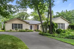 912 Morningside Dr, Lake Forest, IL 60045 - Photo 1