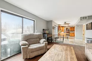 333 Grosvenor Ct, Bolingbrook, IL 60440 - Photo 13