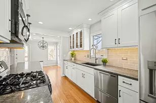 416 Lawrence Ave, Glen Ellyn, IL 60137 - Photo 5