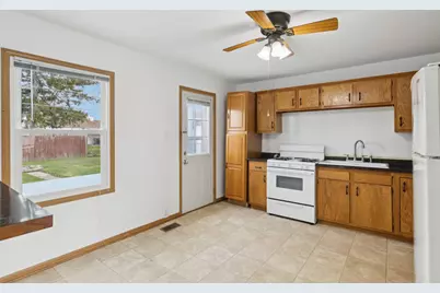 506 Kenyon Avenue, Romeoville, IL 60446 - Photo 11