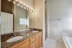 1440 N Maplewood Ave, Chicago, IL 60622 - Photo 13