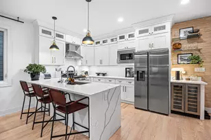 1738 W 17th St, Chicago, IL 60608 - Photo 5