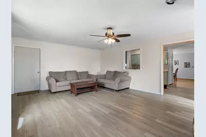 2814 Hillside Court, Bettendorf, IA 52722 - Photo 11