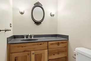 393 Indian Hill Dr, Buffalo Grove, IL 60089 - Photo 3