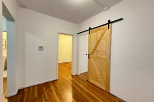 933 W Sunnyside Ave, Chicago, IL 60640 - Photo 11