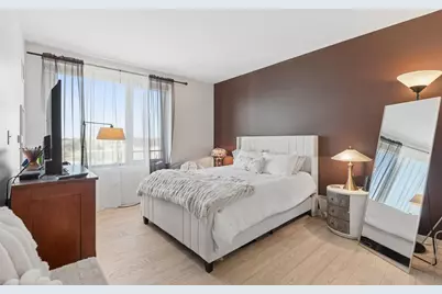 900 Chicago Avenue #609, Evanston, IL 60202 - Photo 17