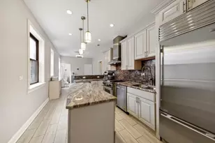 5054 S Woodlawn Ave, Chicago, IL 60615 - Photo 13