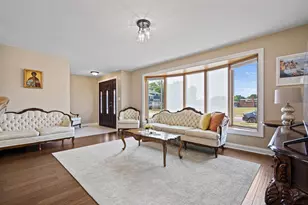 8821 Congress Park Ave, Brookfield, IL 60513 - Photo 3