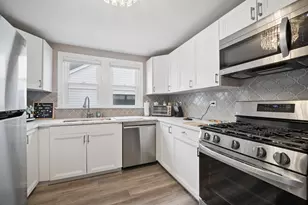 283 N Michigan Ave, Elmhurst, IL 60126 - Photo 19