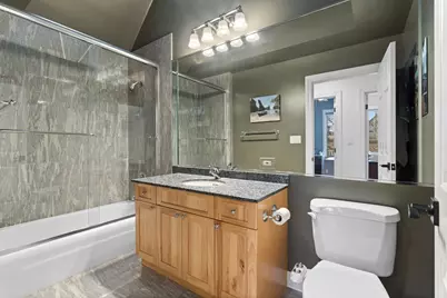 2426 W Lyndale Street, Chicago, IL 60647 - Photo 23