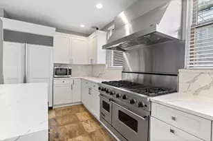 2426 W Lyndale St, Chicago, IL 60647 - Photo 13