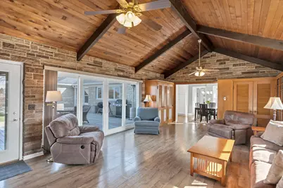 512 Bay Road, McHenry, IL 60051 - Photo 7