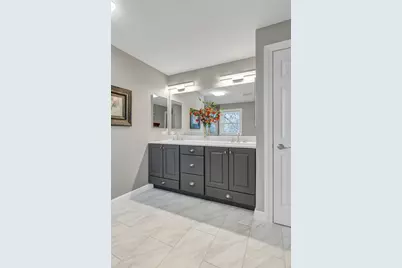 512 Bay Road, McHenry, IL 60051 - Photo 15