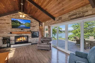 512 Bay Road, McHenry, IL 60051 - Photo 3