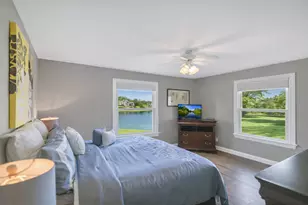 512 Bay Rd, McHenry, IL 60051 - Photo 5