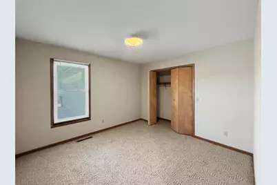 707 E Ash Street, Watseka, IL 60970 - Photo 11