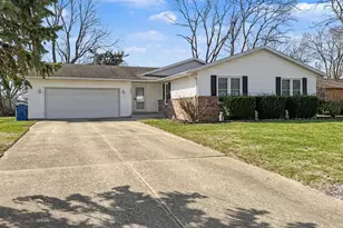 707 E Ash St, Watseka, IL 60970 - Photo 1