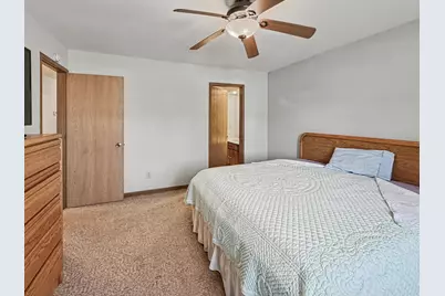 707 E Ash Street, Watseka, IL 60970 - Photo 9