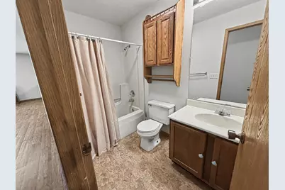 707 E Ash Street, Watseka, IL 60970 - Photo 7