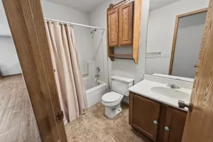 707 E Ash St, Watseka, IL 60970 - Photo 7