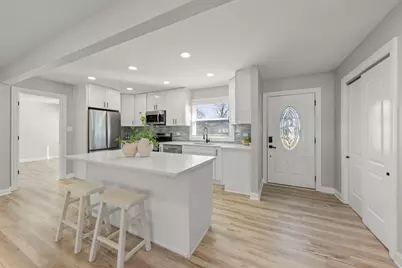 405 Turf Lane, Wheaton, IL 60187 - Photo 3