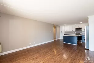 18 E Old Willow Rd, Prospect Heights, IL 60070 - Photo 13